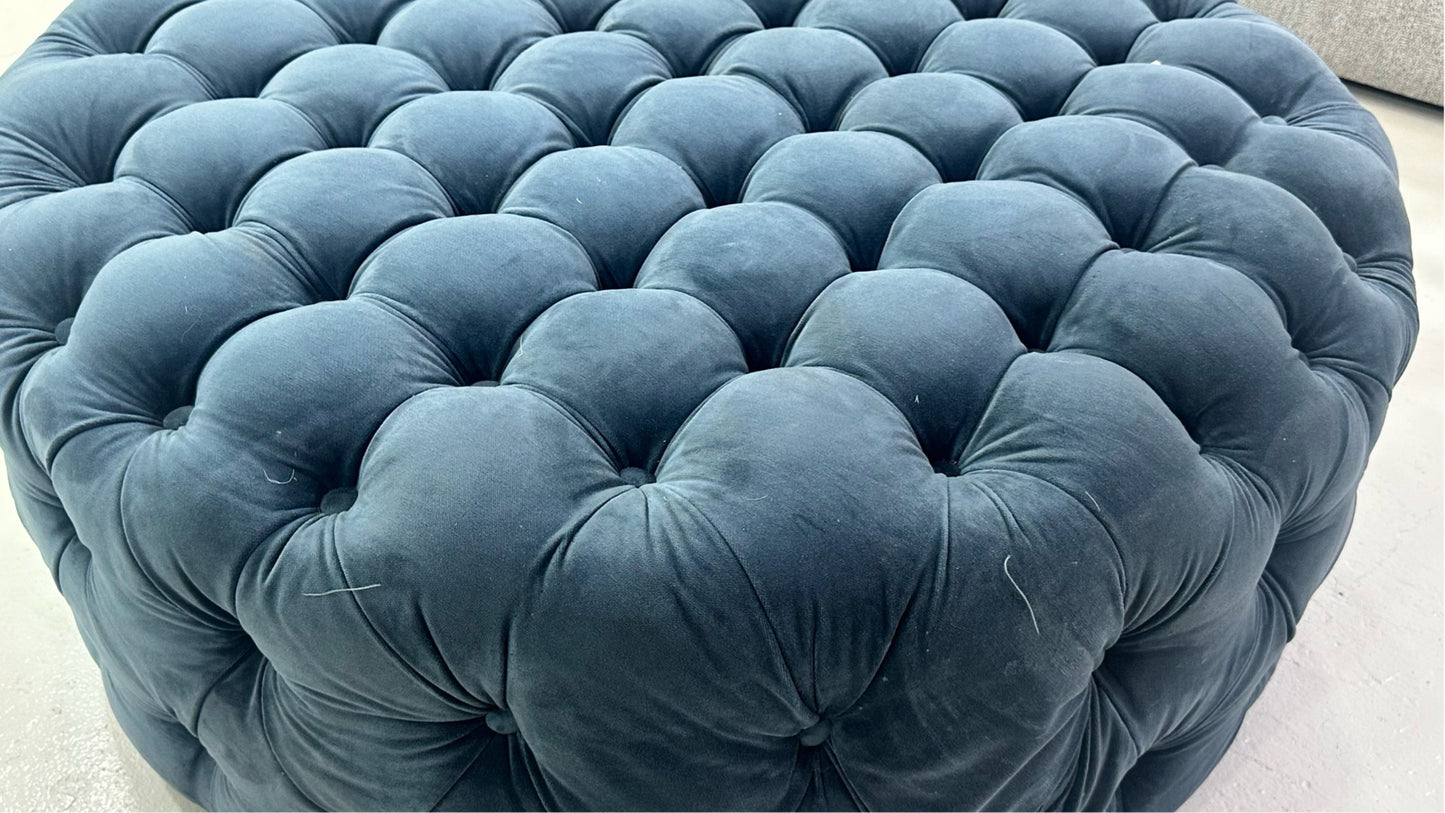 Ottoman round blue velvet