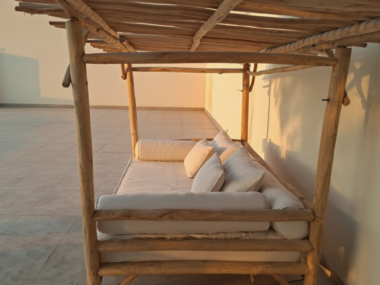 Outdoor Pergola Daybed