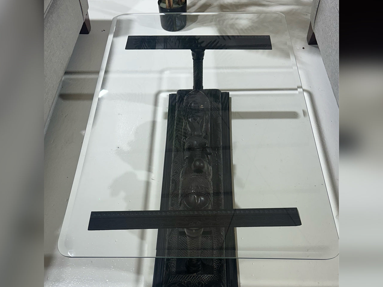 Nandi Bulls Coffee Table – Glass Top