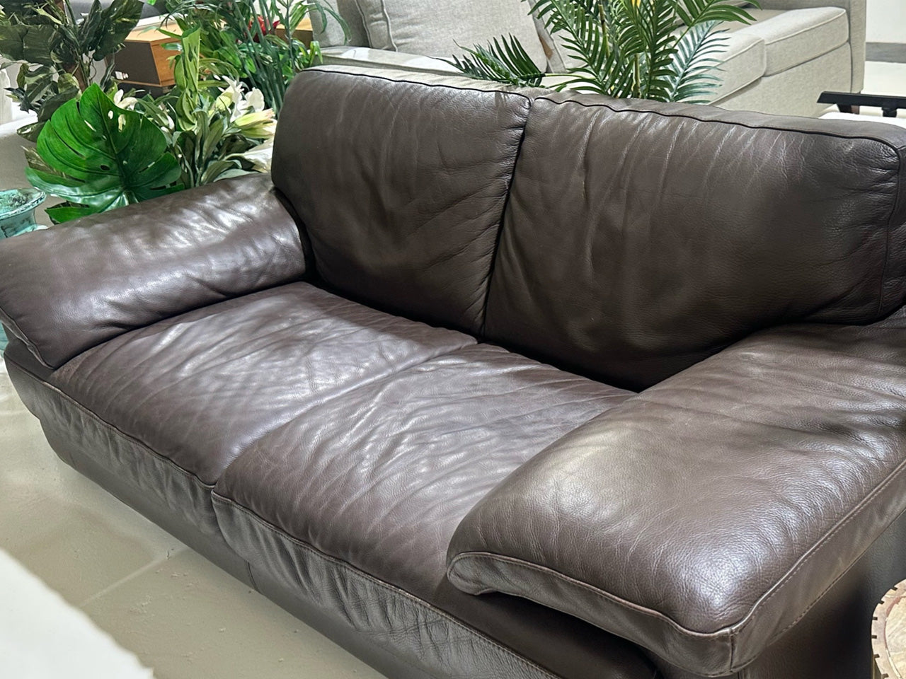 Two seater Brown Lether Sofa from Natuzzi