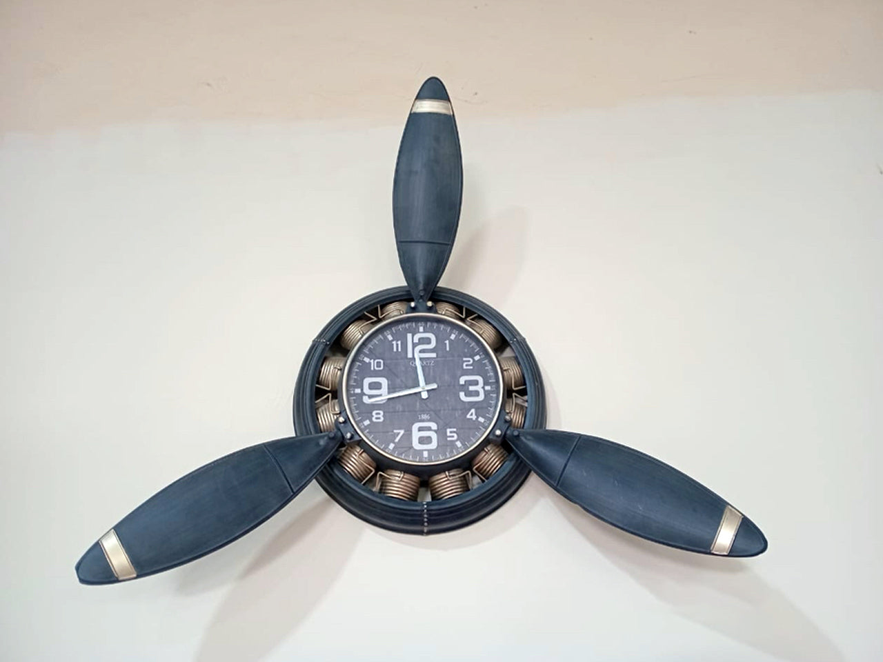 Industrial Aircraft Propeller Wall Clock