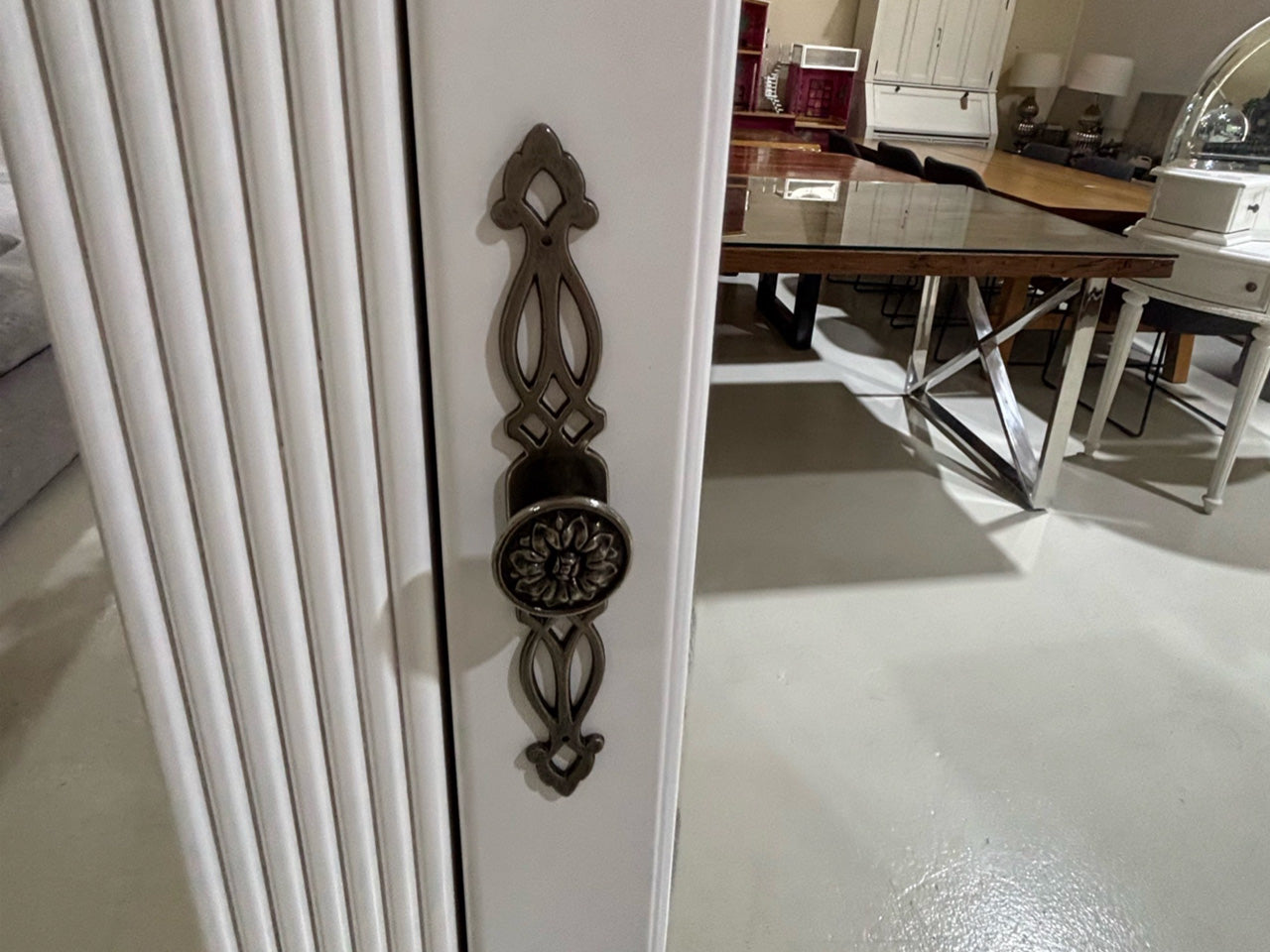 Classic White Shoe Wardrobe – Vintage Style