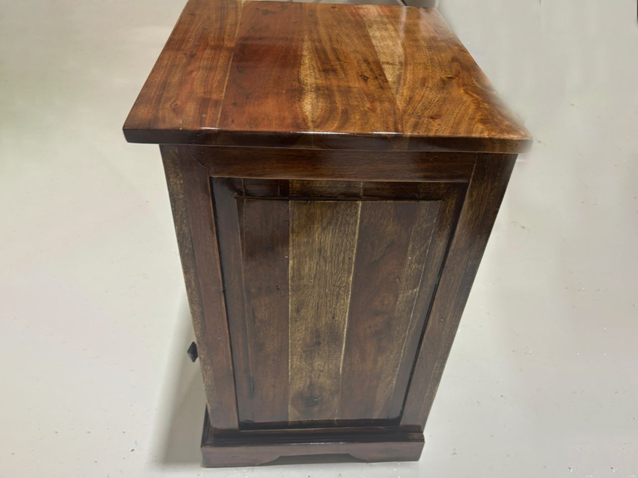 Solid Wood Nightstand – Compact Design