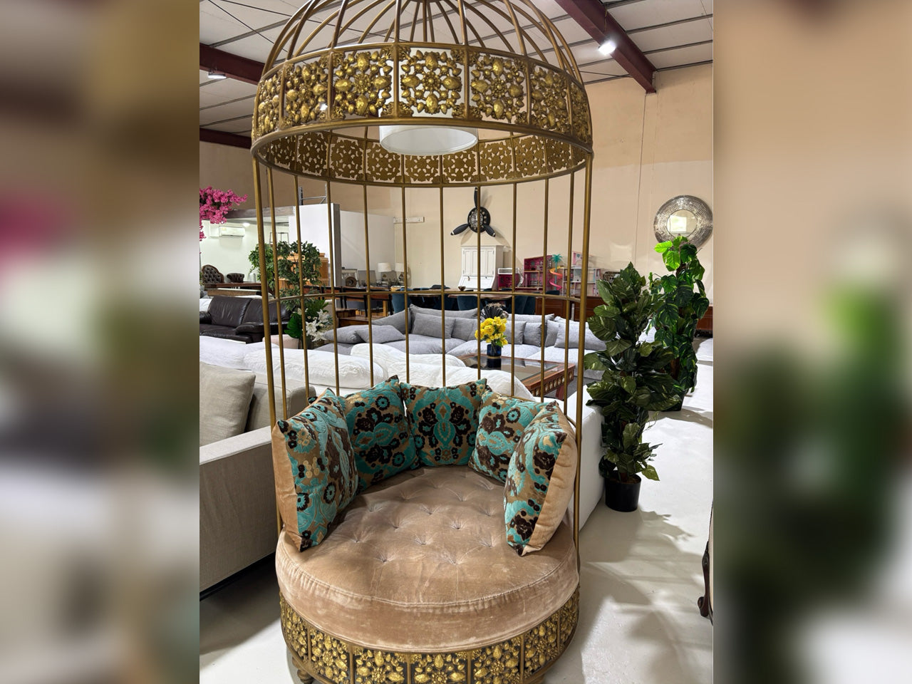 Royal Birdcage Sofa Set – 3-Piece Gold Lounge