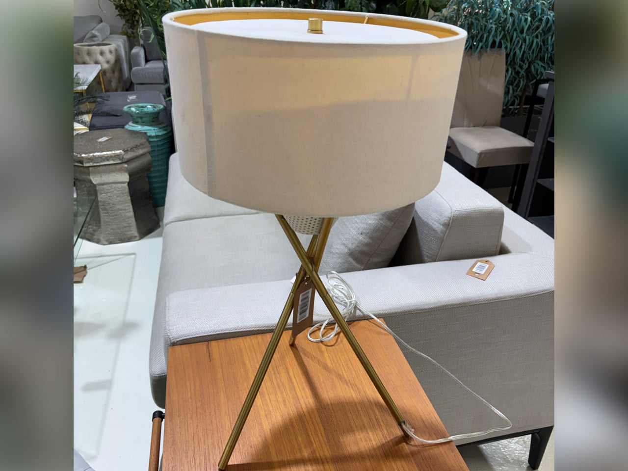 West Elm – Mid-Century Tripod Table Lamp