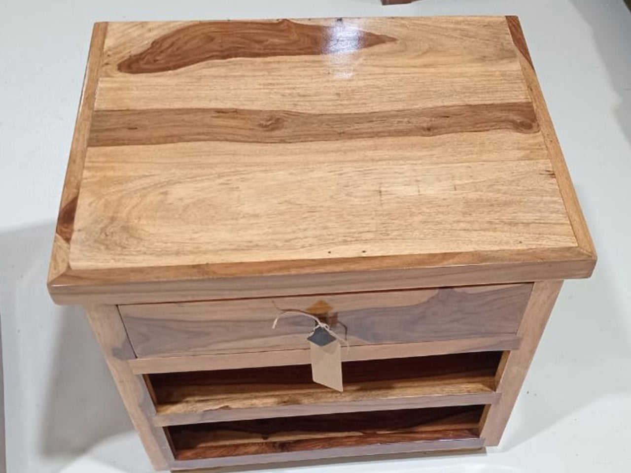 Furinno – Solid Wood Nightstands (Set of 2)