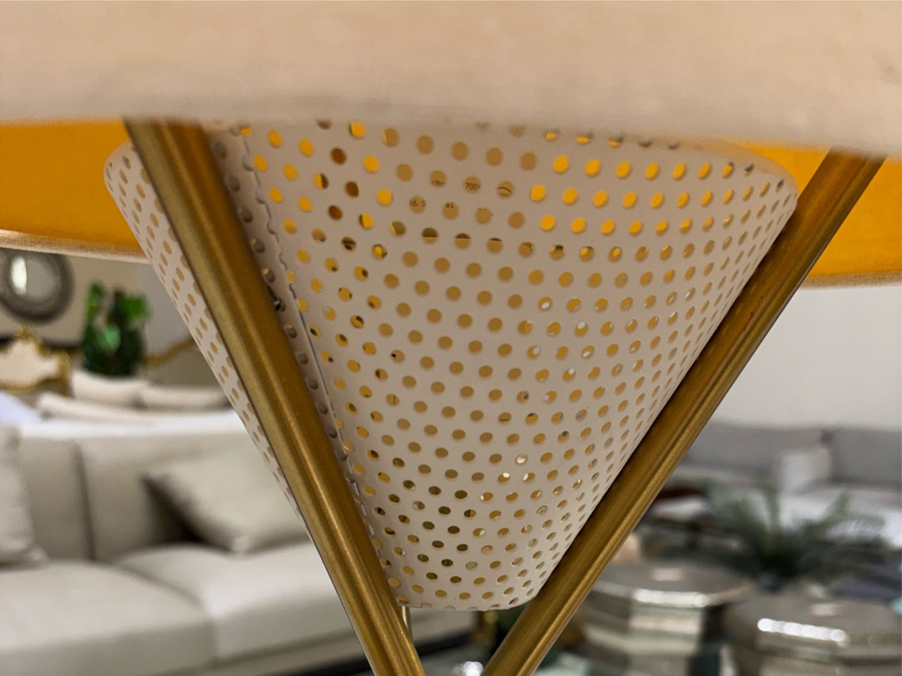 West Elm – Mid-Century Tripod Table Lamp